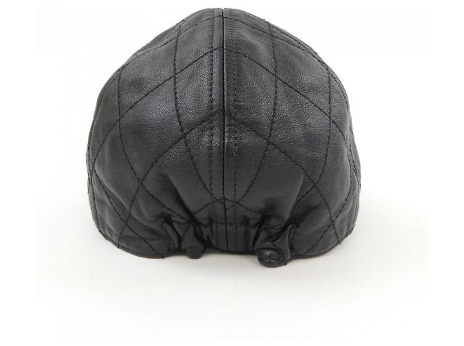 Chanel Cap aus schwarzem Lammleder - Ansicht 4