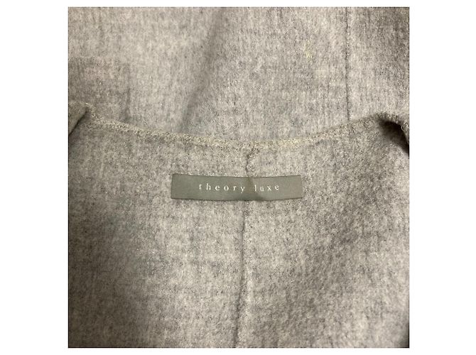 Abrigo theory luxe MOTION MARIO Castaño - vista 6