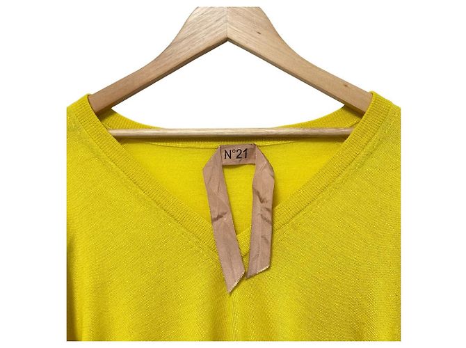 Autre Marque Suéter de punto con cuello en V N°21 Amarillo - vista 3