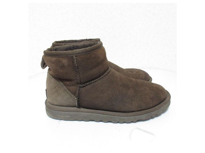 Autre Marque UGG Kurzstiefel aus Lammfell Braun - Ansicht 4