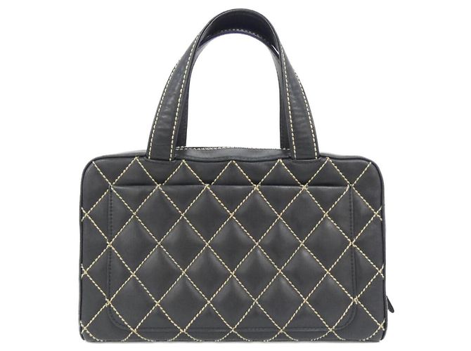 Chanel Wild Stitch Line 18121 Handbag Black Beige - view 2
