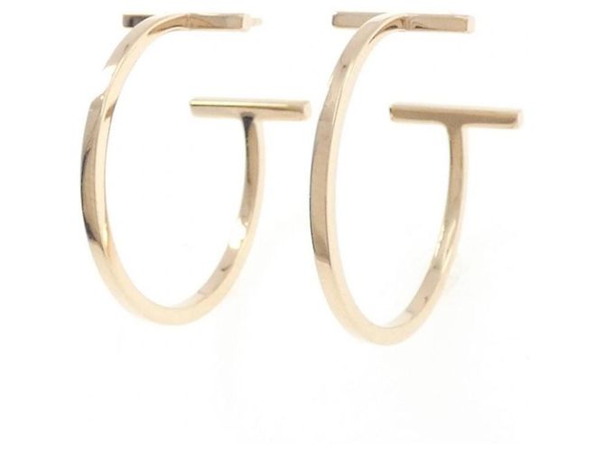 Orecchini a cerchio T Wire Medium di Tiffany & Co. - vista 2