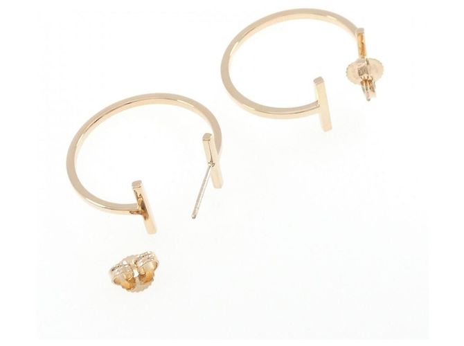 Orecchini a cerchio T Wire Medium di Tiffany & Co. - vista 3