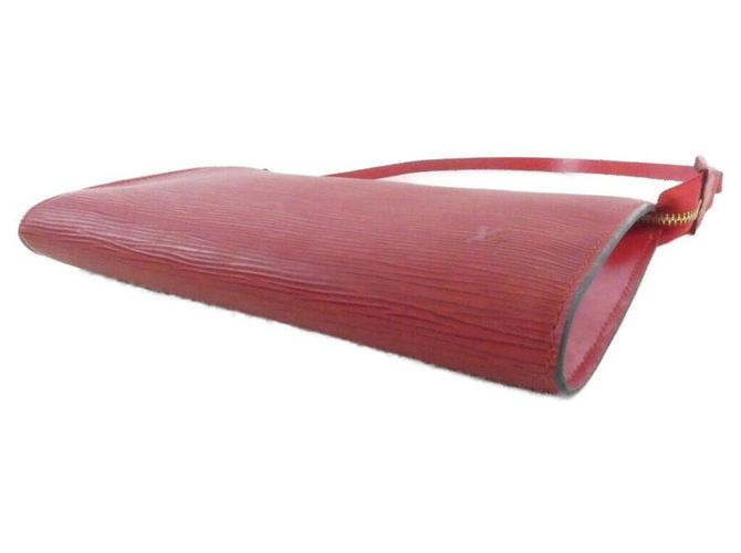 Louis Vuitton Epi Pochette Accessoires Rosso - vista 3