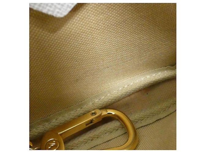 Louis Vuitton Monogram Giant Mini Pochette Accessoires Caqui - vista 10