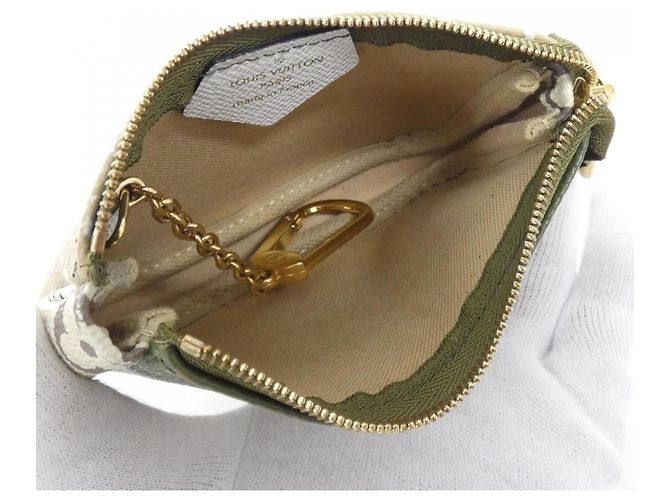 Louis Vuitton Monogram Giant Mini Pochette Accessoires Caqui - vista 9