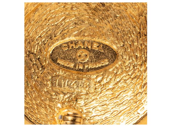 Spilla Vintage Chanel 31 Rue Cambon Rotonda Placcata Oro D'oro - vista 3