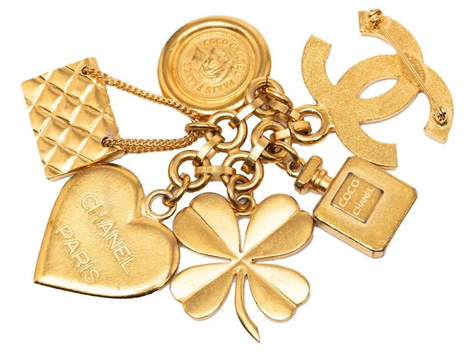 Spilla Vintage Chanel Coco Mark Heart Clover Matelassé D'oro - vista 2