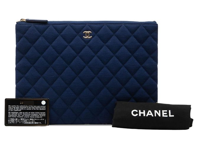 Bolso de mano Chanel Matelassé Azul marino - vista 7