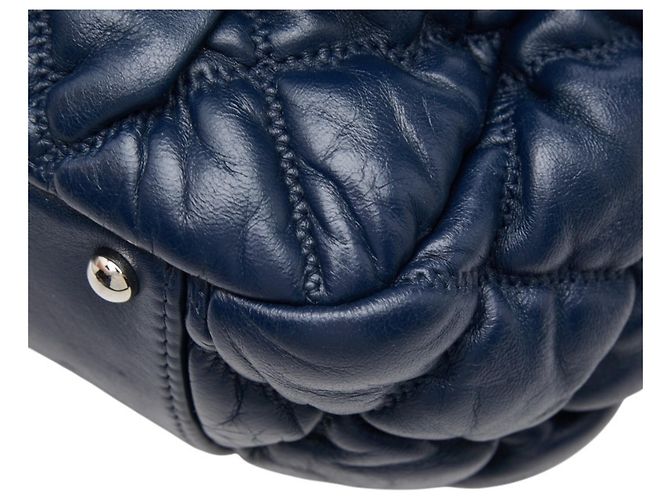 Borsa a tracolla Chanel Matelassé Bubble Quilted Blu navy - vista 5