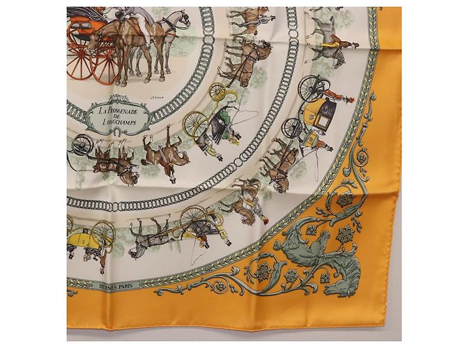 Hermès HERMES Carré 90 Sciarpa "LA PROMENADE DE LONGCHAMPS" Seta Gialla Auth fm5398M Giallo - vista 10