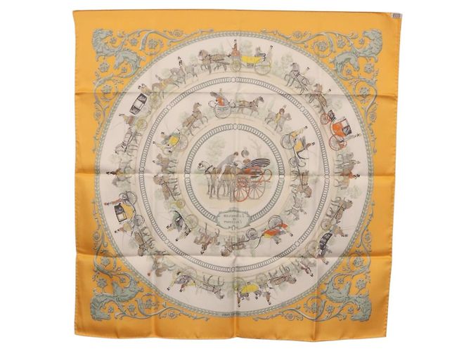 Hermès HERMES Carré 90 Sciarpa "LA PROMENADE DE LONGCHAMPS" Seta Gialla Auth fm5398M Giallo - vista 12