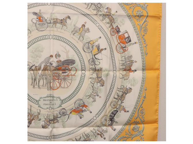 Hermès HERMES Carré 90 Sciarpa "LA PROMENADE DE LONGCHAMPS" Seta Gialla Auth fm5398M Giallo - vista 18