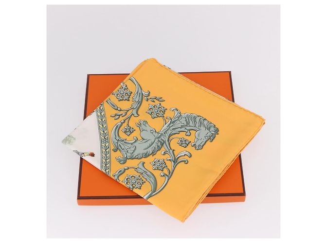 Hermès HERMES Carré 90 Sciarpa "LA PROMENADE DE LONGCHAMPS" Seta Gialla Auth fm5398M Giallo - vista 23