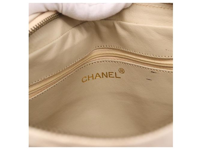 CHANEL Matelasse Shoulder Bag Lamb Skin White Gold CC Auth BA14472 Bianco D'oro - vista 19