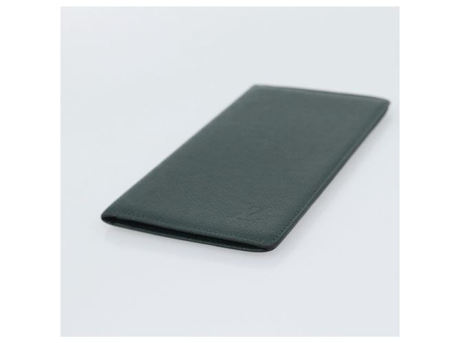 LOUIS VUITTON Tarjetero Taiga Billfold 2 Set Epicea Grizzly LV Auth 192414 Castaño - vista 6