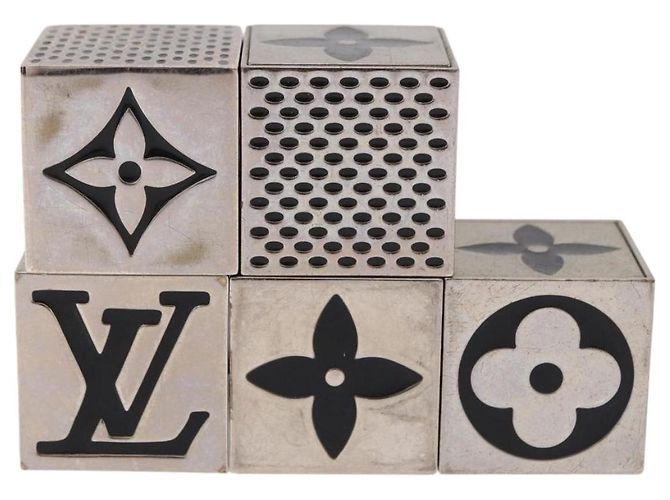 LOUIS VUITTON LV Cube Game metal Silver M99454 LV Auth 190676 Silvery - view 4