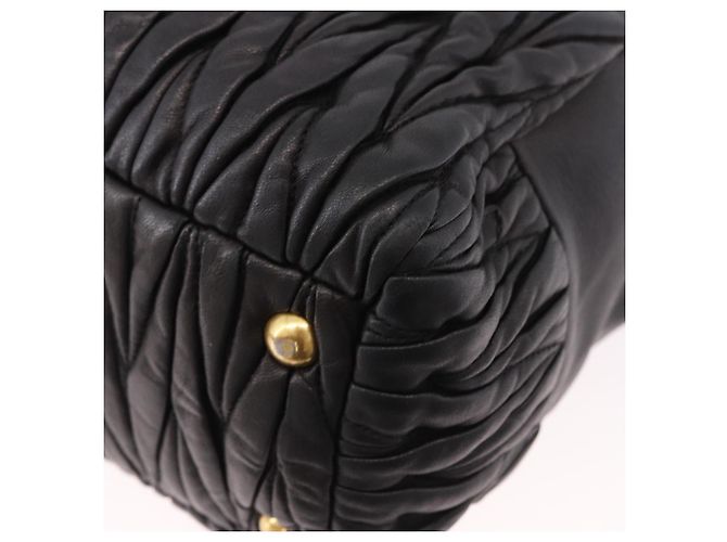 Miu Miu Matelasse Handtasche aus Leder 2way Schwarz Gold Auth am12113V Golden - Ansicht 10