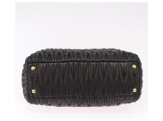 Miu Miu Matelasse Handtasche aus Leder 2way Schwarz Gold Auth am12113V Golden - Ansicht 5