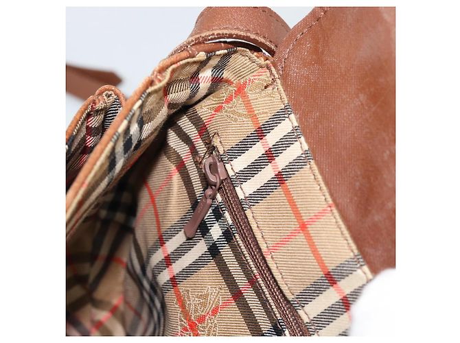 Bolsa de Ombro Burberry em Couro Marrom com Tons Dourados Auth ep15272 - vista 20