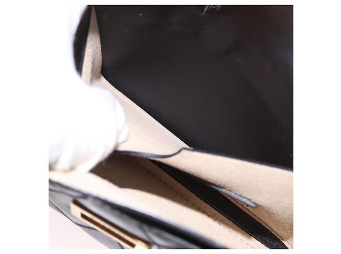 Borsa a Spalla con Catena GIVENCHY in Pelle Nera e Oro Auth SW2652M Nero D'oro - vista 24
