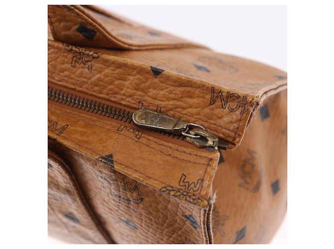 Bolsa Tote MCM Vicetos Logogram em PVC e couro marrom com detalhes dourados Auth BA14482A - vista 10