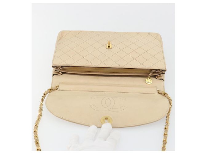 CHANEL Matelasse Chain Shoulder Bag Lamb Skin Beige Gold CC Auth bs36200 D'oro - vista 20