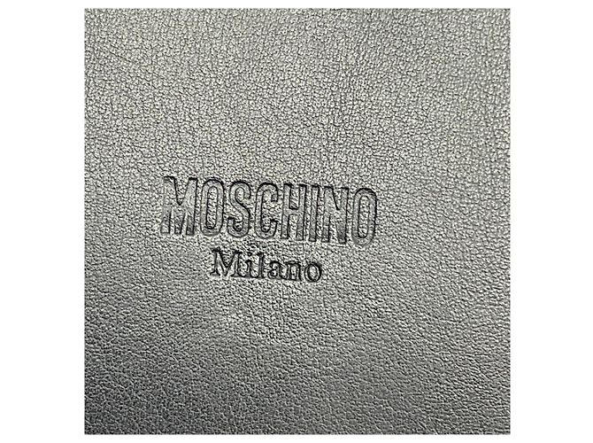 Breiter Moschino Gürtel aus lackiertem Echtleder mit grafischem Logo Schwarz / Gold - Ansicht 4