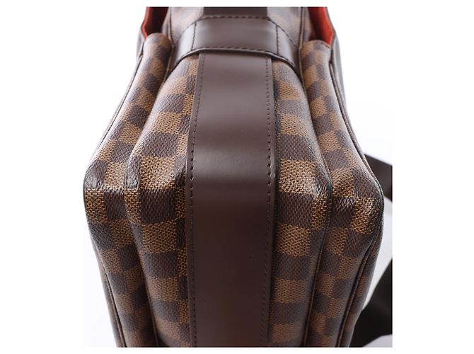Borsa a tracolla Louis Vuitton Naviglio Damier Ebene marrone N45255 Rosso - vista 9