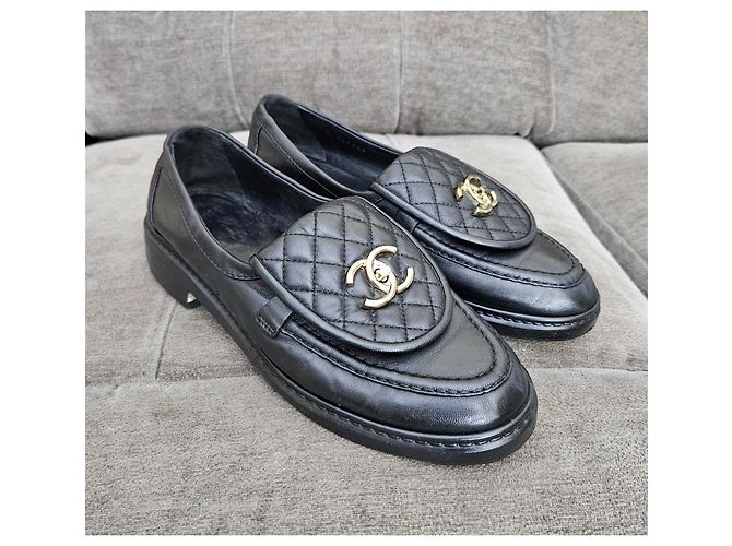 Mocassini Chanel in pelle trapuntata nera Nero - vista 2