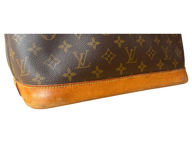 Bolsa Louis Vuitton Alma de couro marrom e dourado - vista 5