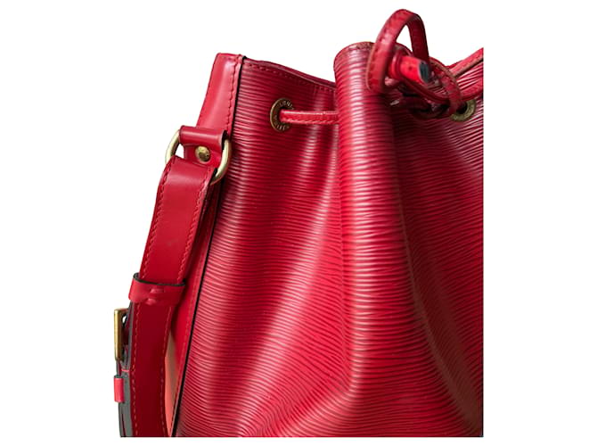 Noe Louis Vuitton Petit Noé Rosso - vista 3