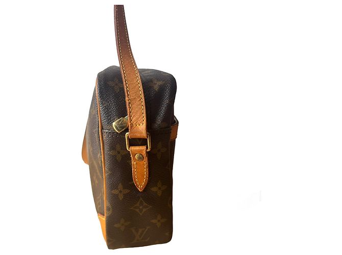 Louis Vuitton Trocadero 25 Beige - vista 7