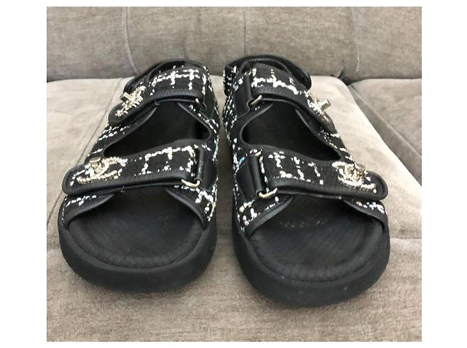 Chanel Sandali in Tweed Logo CC Nero Bianco - vista 2