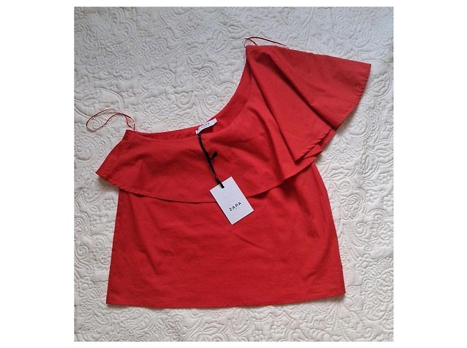 Zapa Paris Top rojo asimétrico con volantes Roja - vista 4