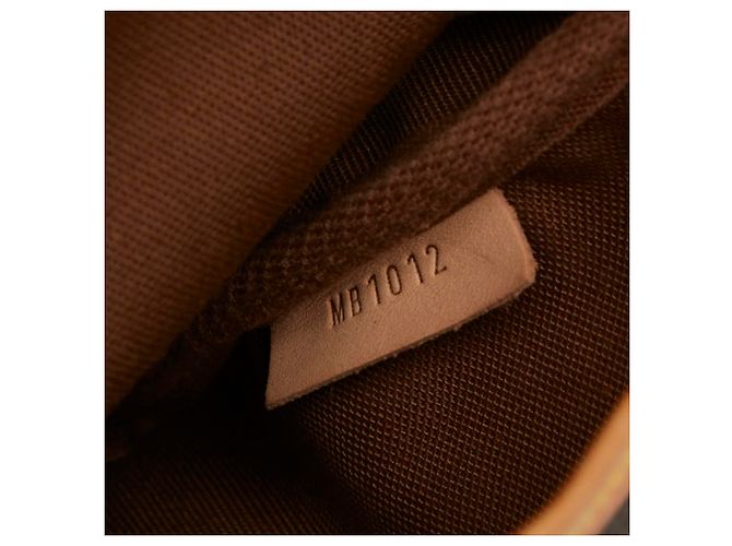 Borsa a tracolla Louis Vuitton Monogram Saumur 30 Marrone - vista 14
