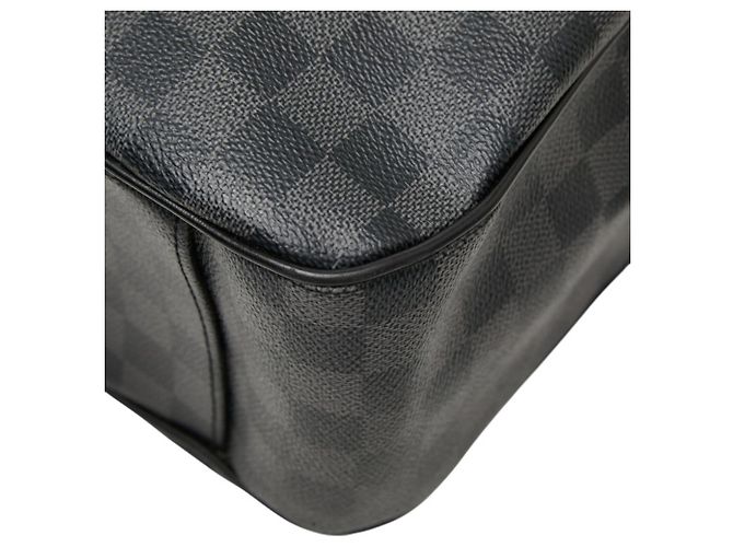 Borsa a tracolla Louis Vuitton Damier Graphite Tadao Nero - vista 6