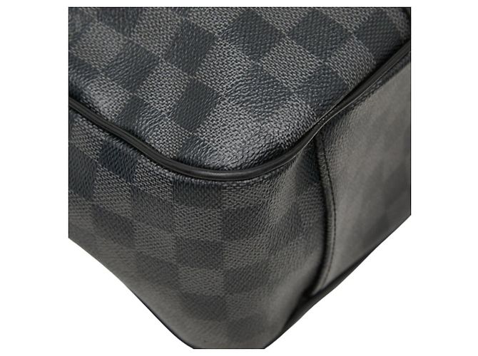 Borsa a tracolla Louis Vuitton Damier Graphite Tadao Nero - vista 7