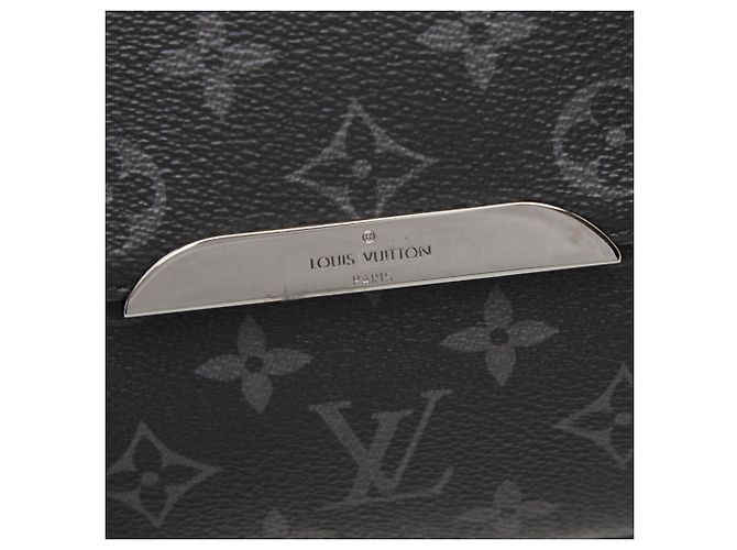 Borsa a tracolla Louis Vuitton Monogram Eclipse Messenger Explorer PM Nero - vista 10