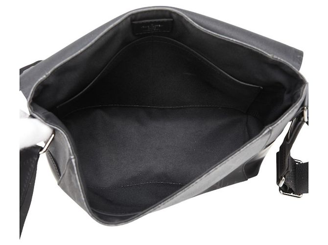 Borsa a tracolla Louis Vuitton Monogram Eclipse Messenger Explorer PM Nero - vista 11
