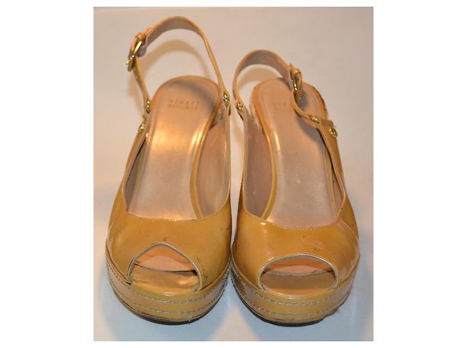 Stuart Weitzman Sandali con zeppa in vernice gialla Giallo Senape - vista 2