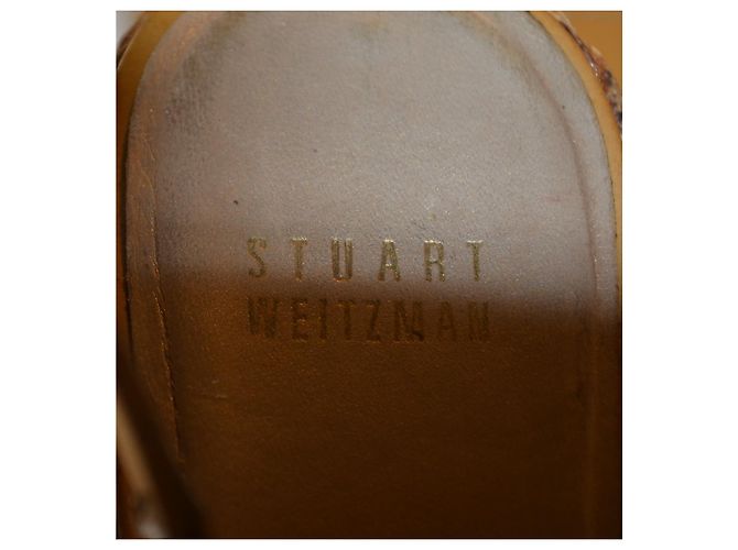 Stuart Weitzman Sandali con zeppa in vernice gialla Giallo Senape - vista 6