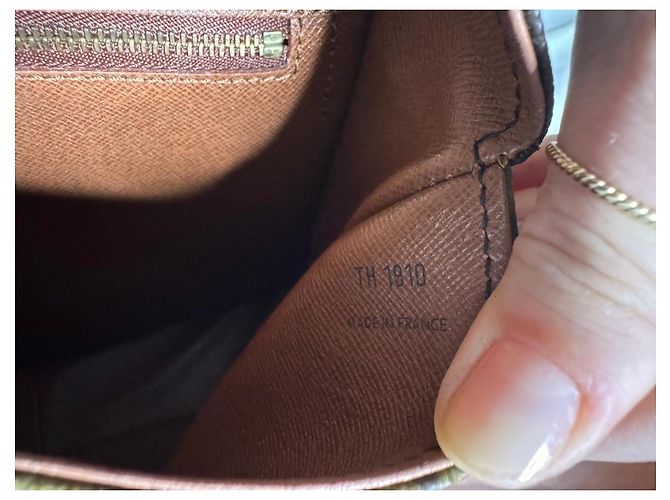 Louis Vuitton Borsa Saint Cloud GM Tela Monogram Marrone Monogramma - vista 12