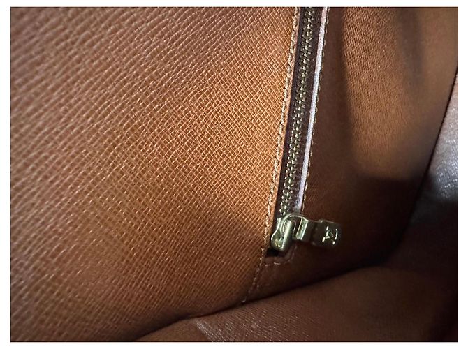 Louis Vuitton Borsa Saint Cloud GM Tela Monogram Marrone Monogramma - vista 13