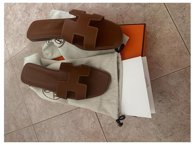 Hermès Oran Sandali in Pelle Marrone 40.5 - vista 2