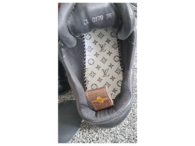 Sneakers chunky in pelle nera e argento Louis Vuitton Nero - vista 14