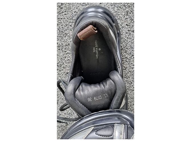 Sneakers chunky in pelle nera e argento Louis Vuitton Nero - vista 17