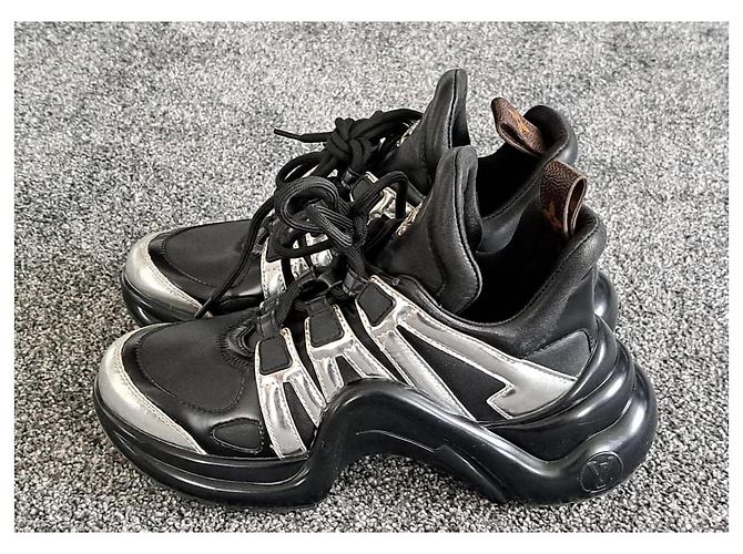 Sneakers chunky in pelle nera e argento Louis Vuitton Nero - vista 3