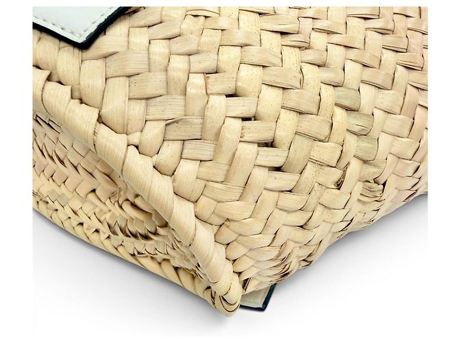 Borsa cesta Loewe in pelle bianca Anagram Bianco - vista 7
