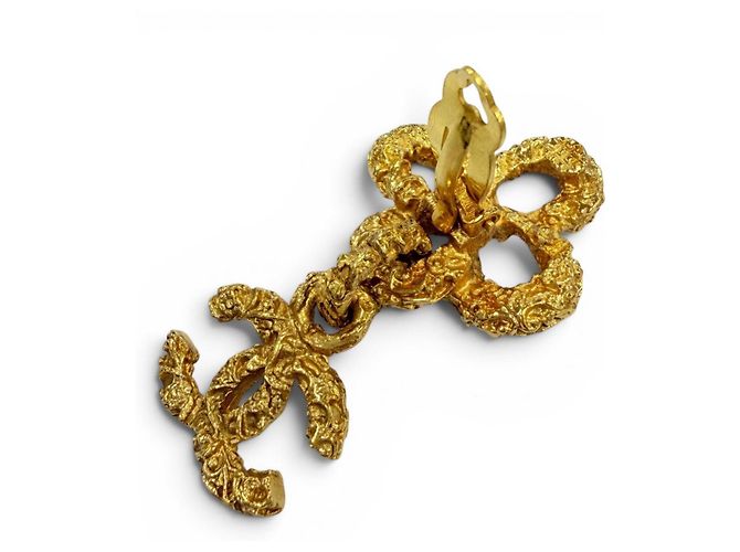 Brincos de clip Chanel Vintage 93A Metal Lava Flower Dourado - vista 5